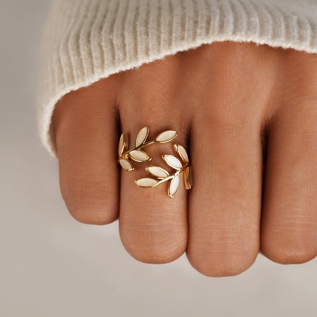 Goldenes Blatt-Ring