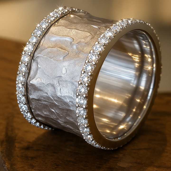 Vintage-Ring aus Silber mit Zirkonia
